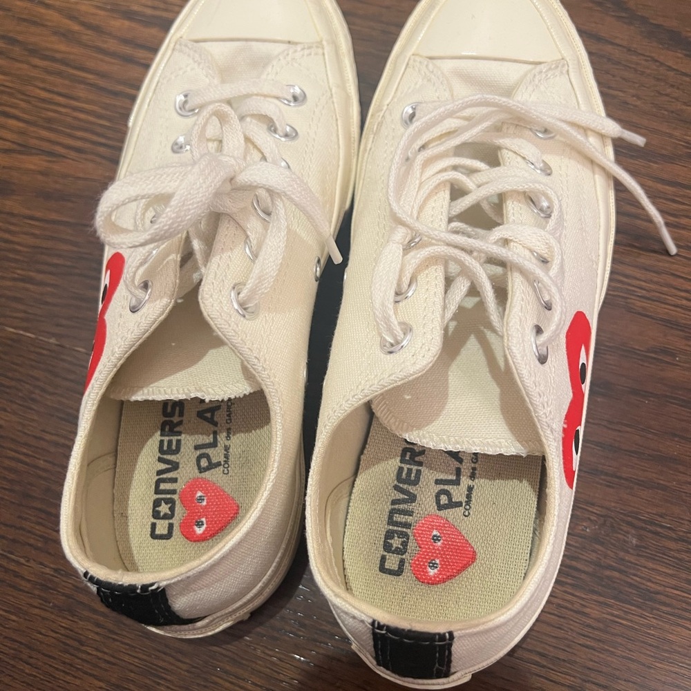 Converse Play Off-White Sneakers with Red Heart